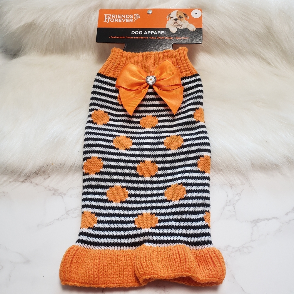 Friends forever Small dog Halloween sweater.